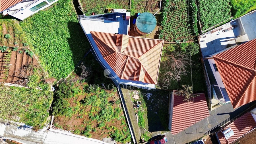 Moradia T3 para Venda em Estreito de Camara de Lobos Foto 4