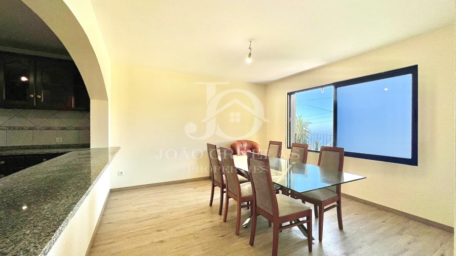 Moradia T3 para Venda em Estreito de Camara de Lobos Foto 23