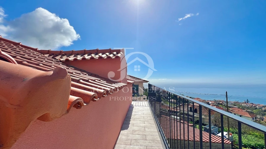 Moradia T3 para Venda em Estreito de Camara de Lobos Foto 50