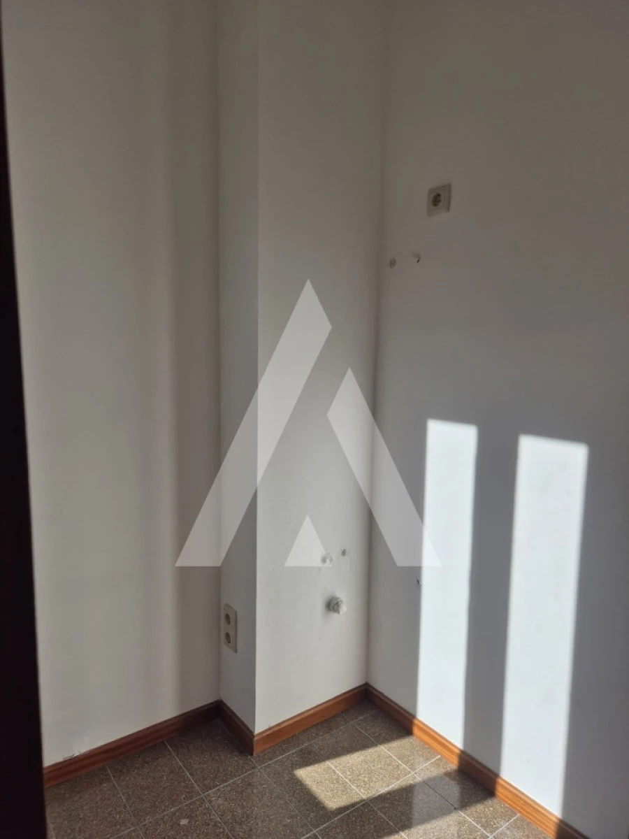 Escritório para Venda em Santa Maria Maior e Monserrate e Meadela Foto 7