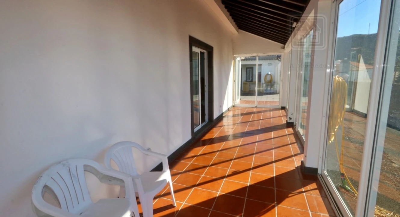 Moradia T4 para Venda em Mosteiros Foto 33