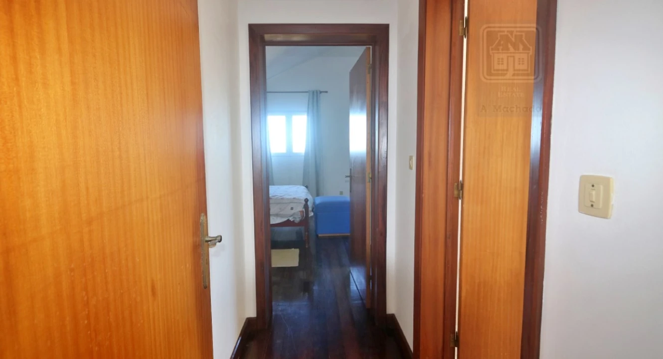 Moradia T4 para Venda em Mosteiros Foto 56