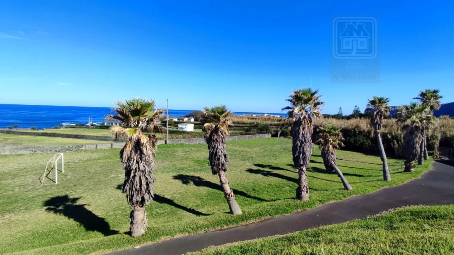 Moradia T4 para Venda em Mosteiros Foto 10