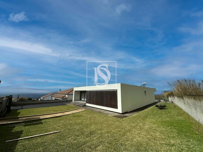 Moradia T3 para Venda em Candelaria