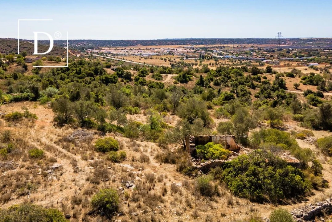 Moradia T4 para Venda em Silves Foto 5