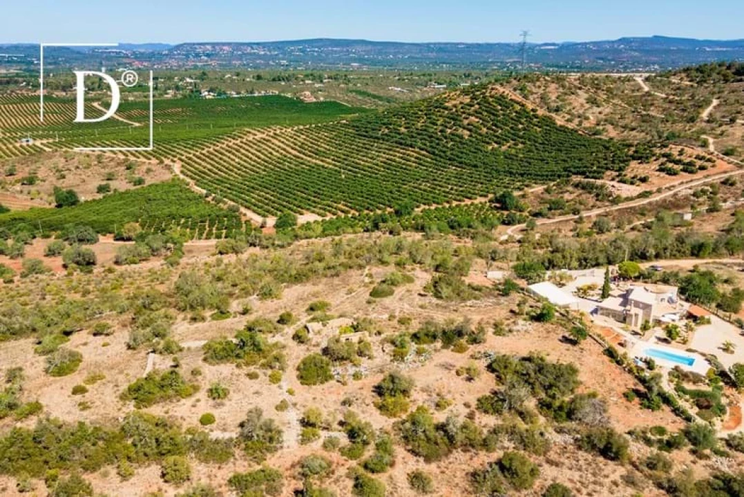 Moradia T4 para Venda em Silves Foto 1