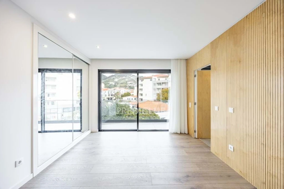 Apartamento T3 para Venda em Caniço Foto 11