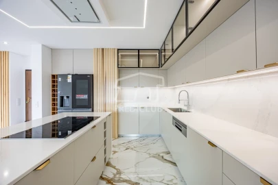 Apartamento T3 para Venda em Caniço