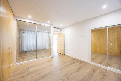 Apartamento T3 para Venda em Caniço
