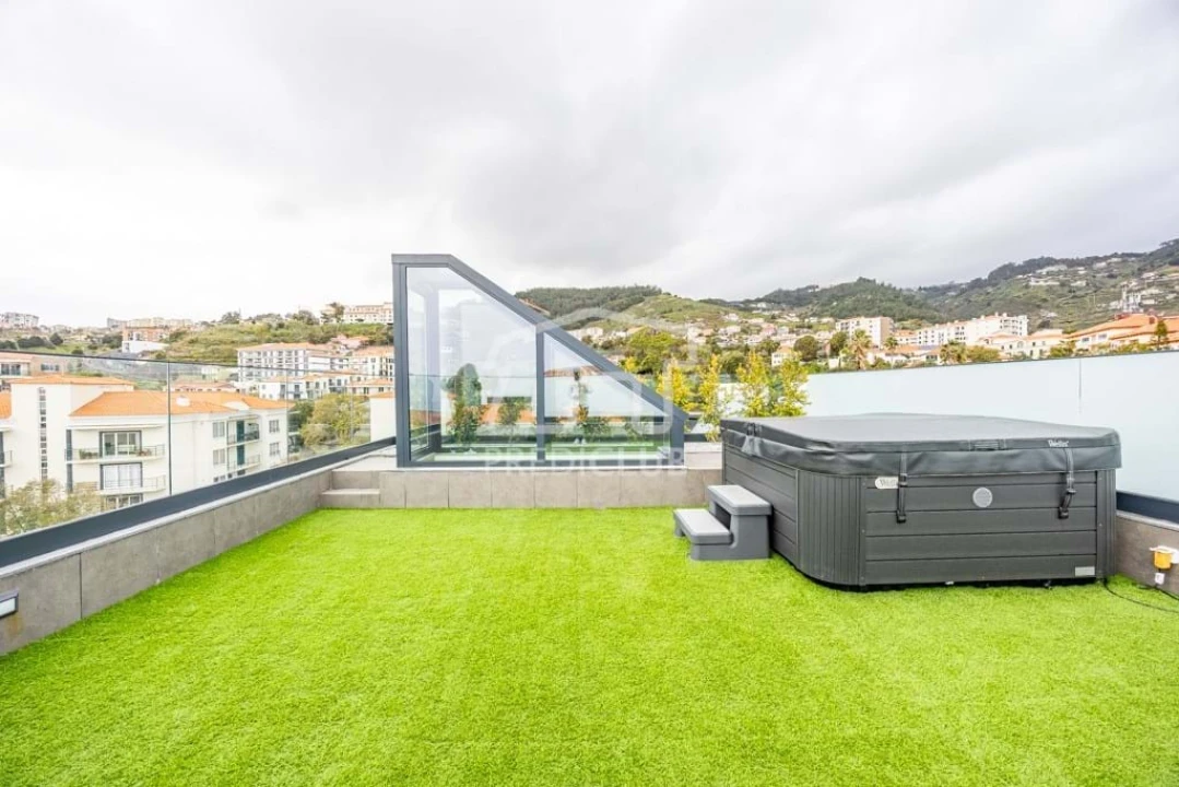 Apartamento T3 para Venda em Caniço Foto 24