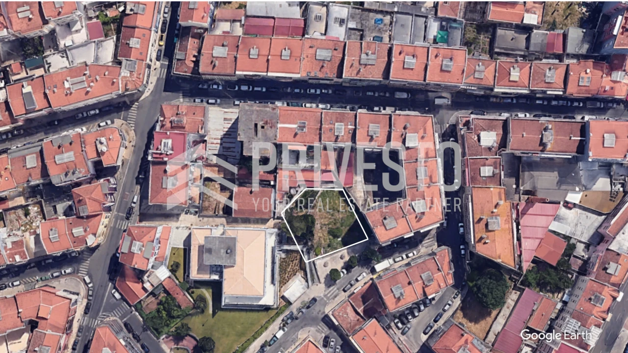 Terreno para Venda em Encosta do Sol Foto 1