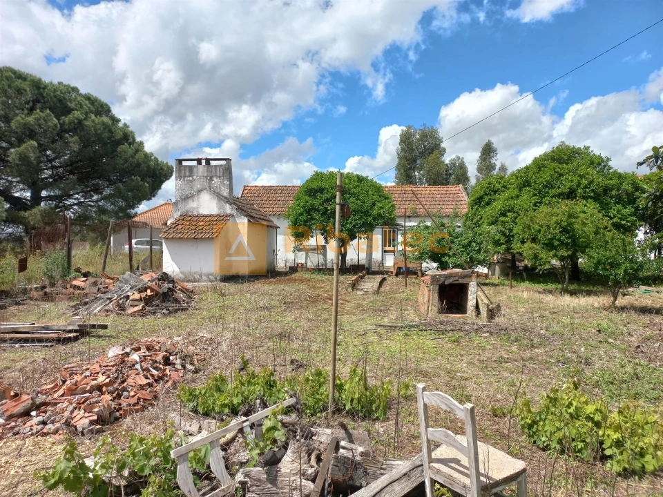 Moradia T2 para Venda em Coruche, Fajarda e Erra Foto 1