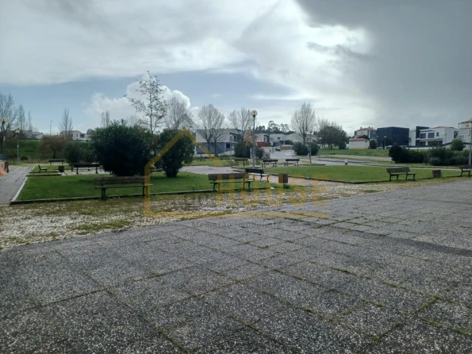 Apartamento T3 para Venda em Ramalhal Foto 17