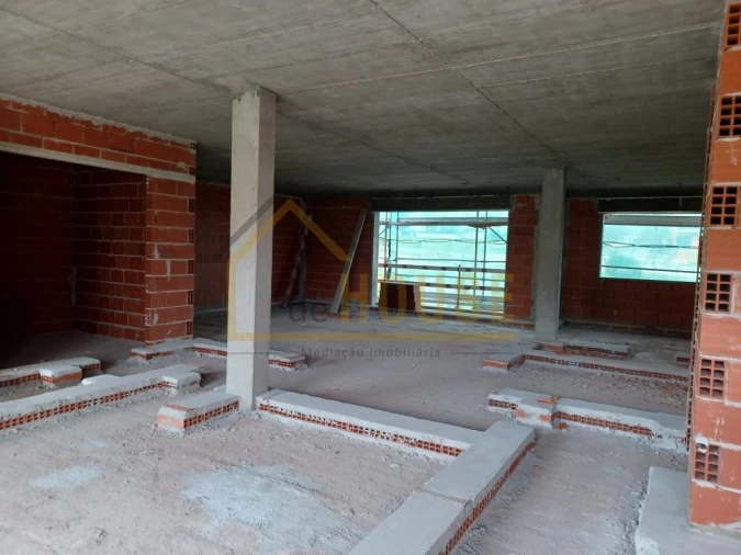 Apartamento T3 para Venda em Ramalhal Foto 13