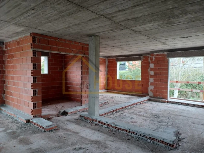 Apartamento T3 para Venda em Ramalhal Foto 11