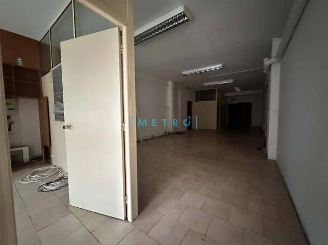 Loja para Venda em Lordelo do Ouro e Massarelos Foto 4