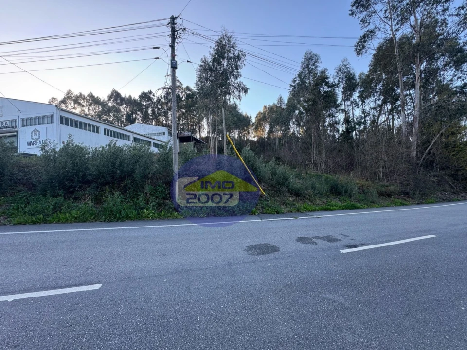 Terreno Comércio / Armazém para Venda em Argoncilhe Foto 4
