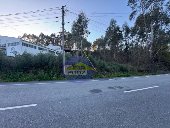 Terreno Comércio / Armazém para Venda em Argoncilhe Foto 4