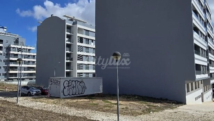 Terreno para Venda em Venteira Foto 3