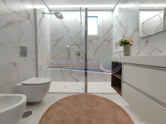 Apartamento T2 para Venda em Alverca do Ribatejo e Sobralinho Foto 10