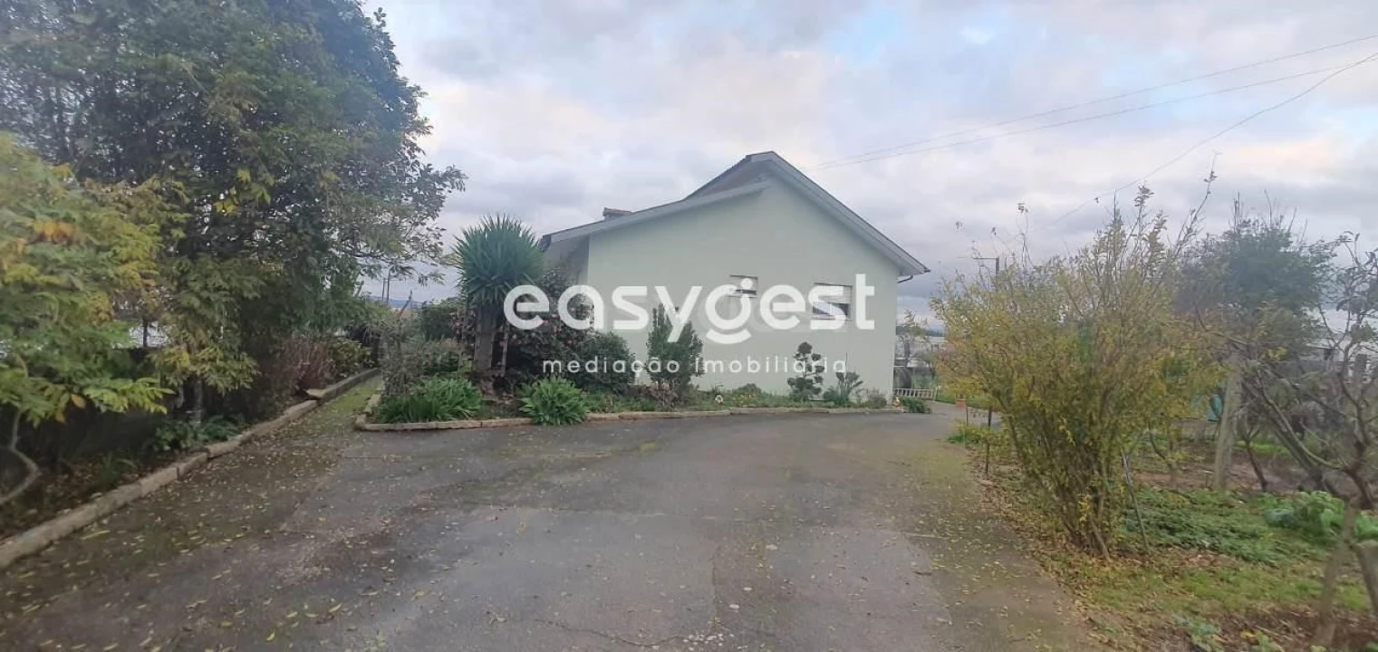 Moradia T4 para Venda em Albergaria-A-Velha e Valmaior Foto 10