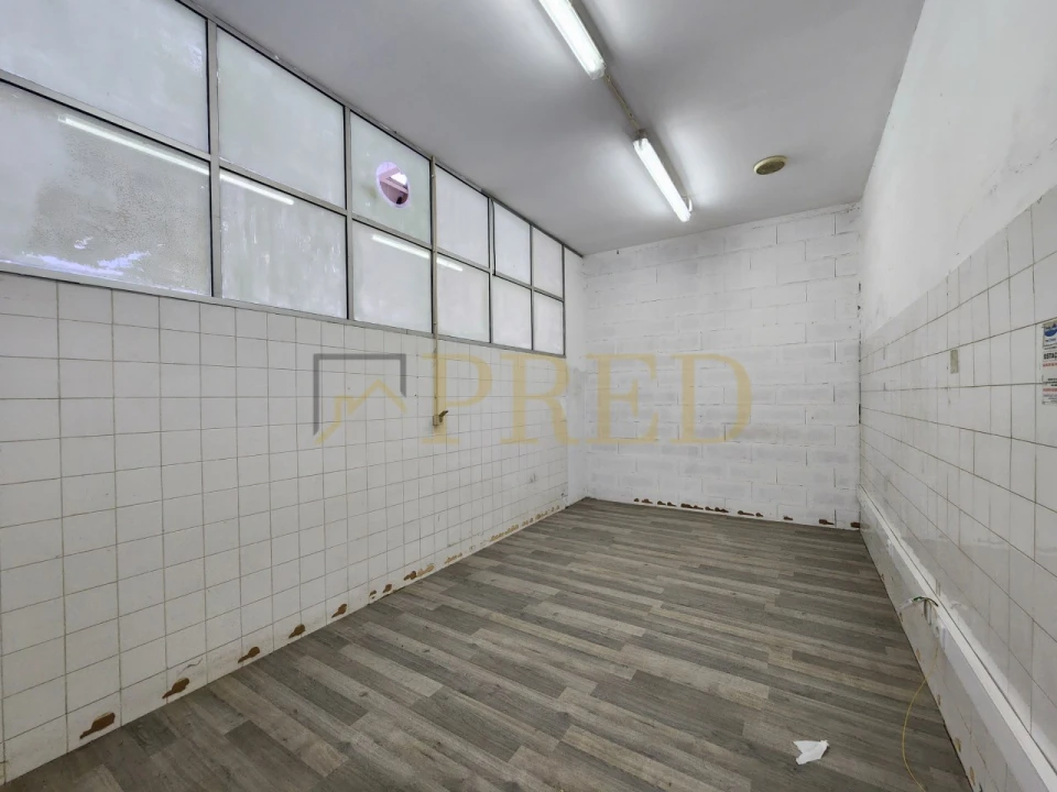 Armazém para Arrendamento em Mafamude e Vilar do Paraíso Foto 5