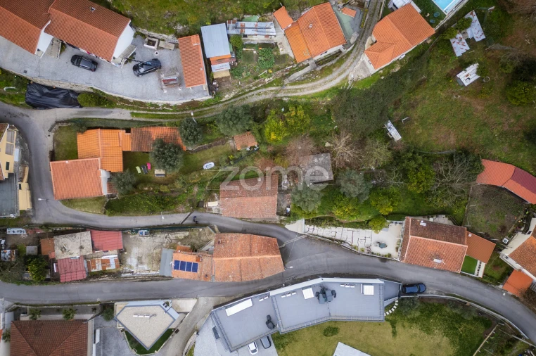 Moradia T2 para Venda em Mosteiro Foto 23