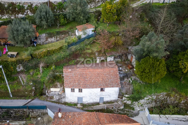 Moradia T2 para Venda em Mosteiro Foto 4