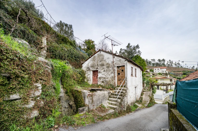 Moradia T2 para Venda em Mosteiro Foto 7