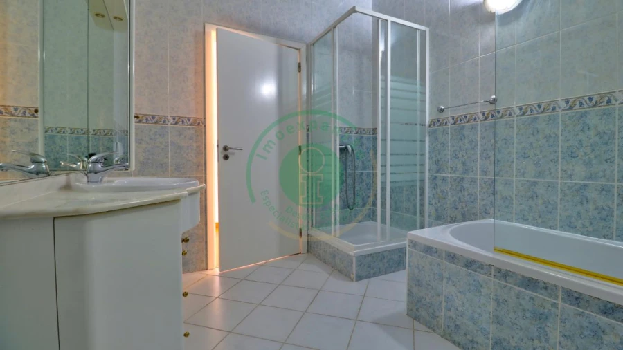 Moradia T8 para Venda em Buarcos Foto 29