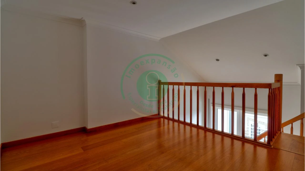 Moradia T8 para Venda em Buarcos Foto 34