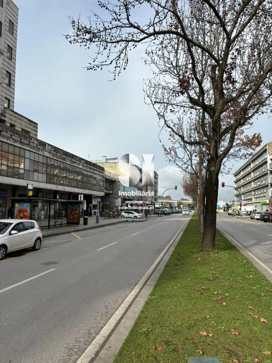Escritório para Venda em Sé Nova, Santa Cruz, Almedina e São Bartolomeu Foto 7