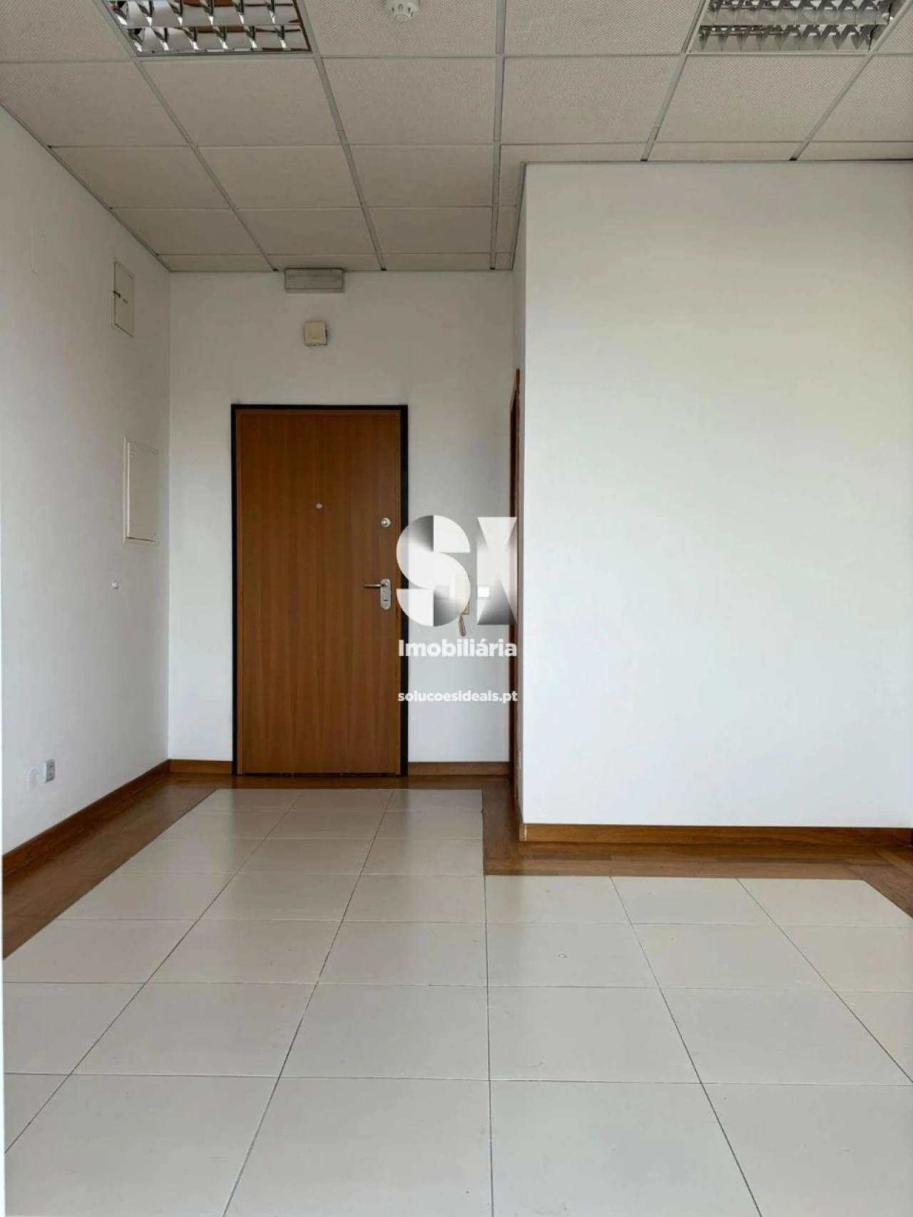 Escritório para Venda em Sé Nova, Santa Cruz, Almedina e São Bartolomeu Foto 2