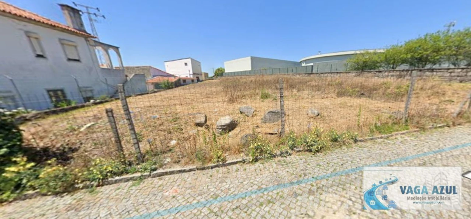 Terreno para Venda em Pedrouços Foto 2