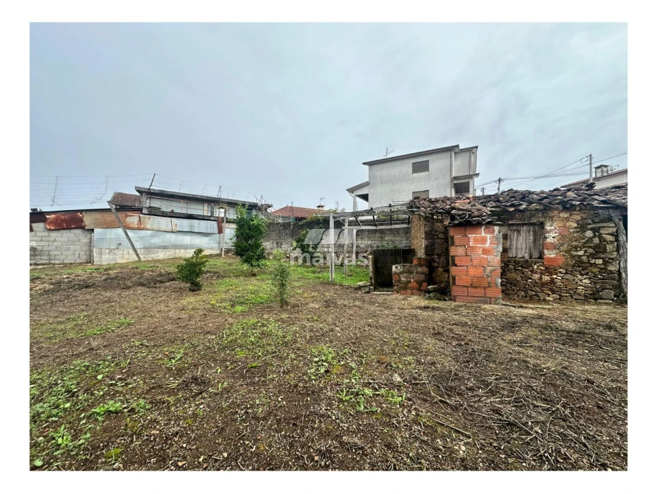 Quinta T0 para Venda em Moure Foto 2