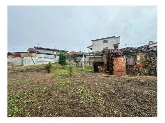 Quinta T0 para Venda em Moure Foto 2