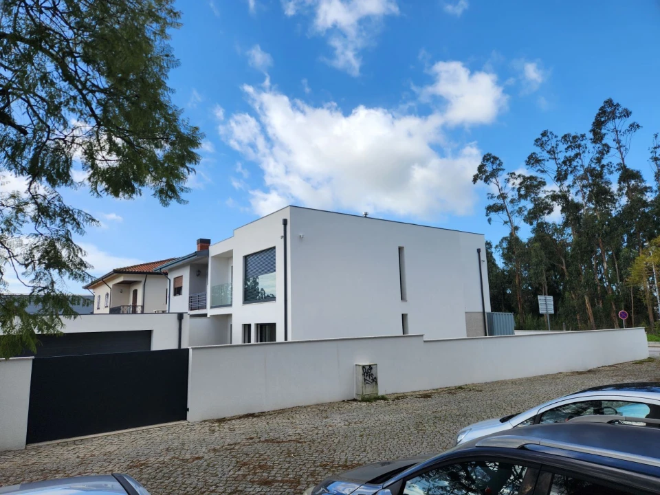 Moradia T3 para Venda em Moreira Foto 3