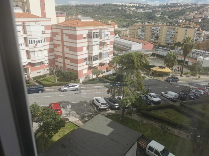 Apartamento T4 para Venda em Póvoa de Santo Adrião e Olival Basto Foto 18