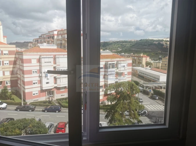 Apartamento T4 para Venda em Póvoa de Santo Adrião e Olival Basto Foto 31