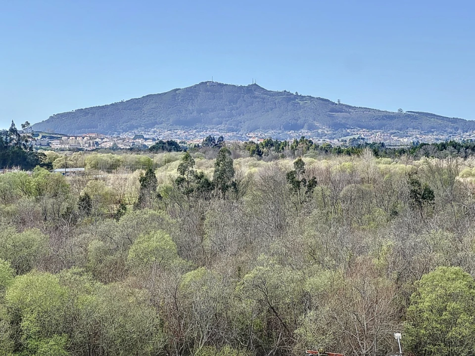 Moradia T3 para Venda em Venade e Azevedo Foto 12