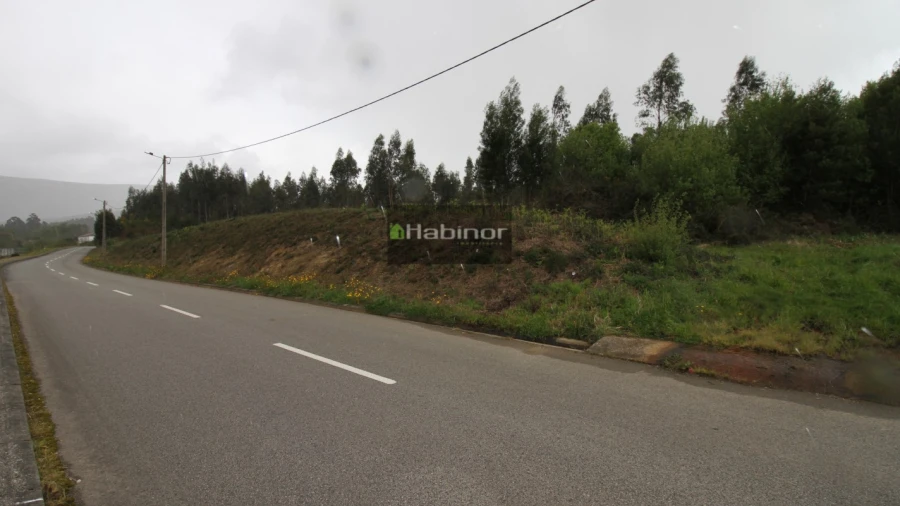 Terreno Comércio / Armazém para Venda em Nogueira, Meixedo e Vilar de Murteda