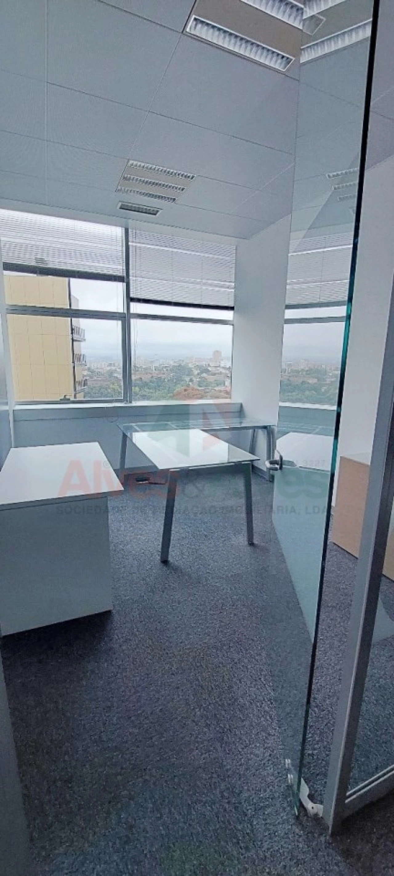 Escritório para Arrendamento em Santa Marinha e São Pedro da Afurada Foto 4