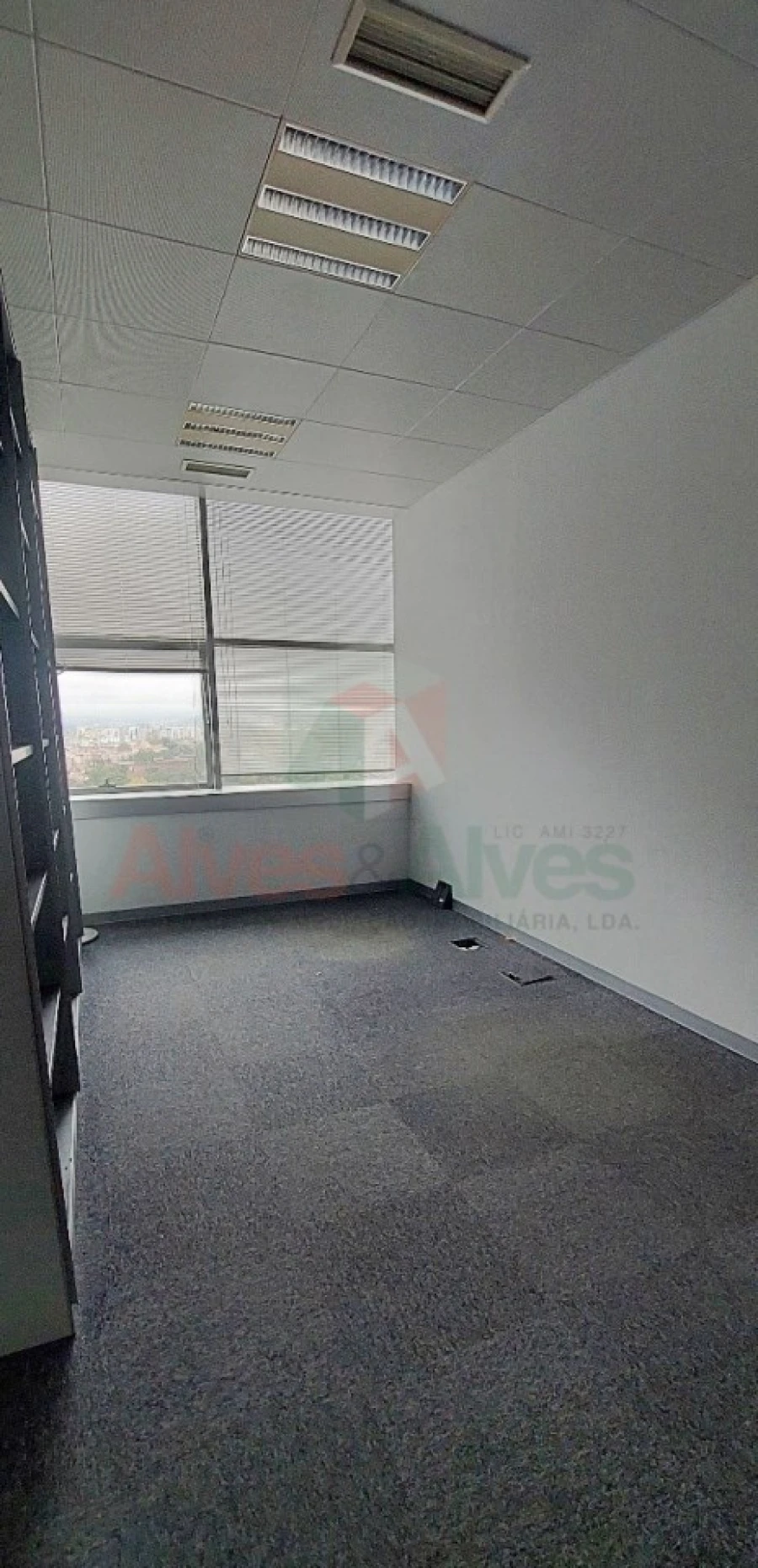 Escritório para Arrendamento em Santa Marinha e São Pedro da Afurada Foto 11