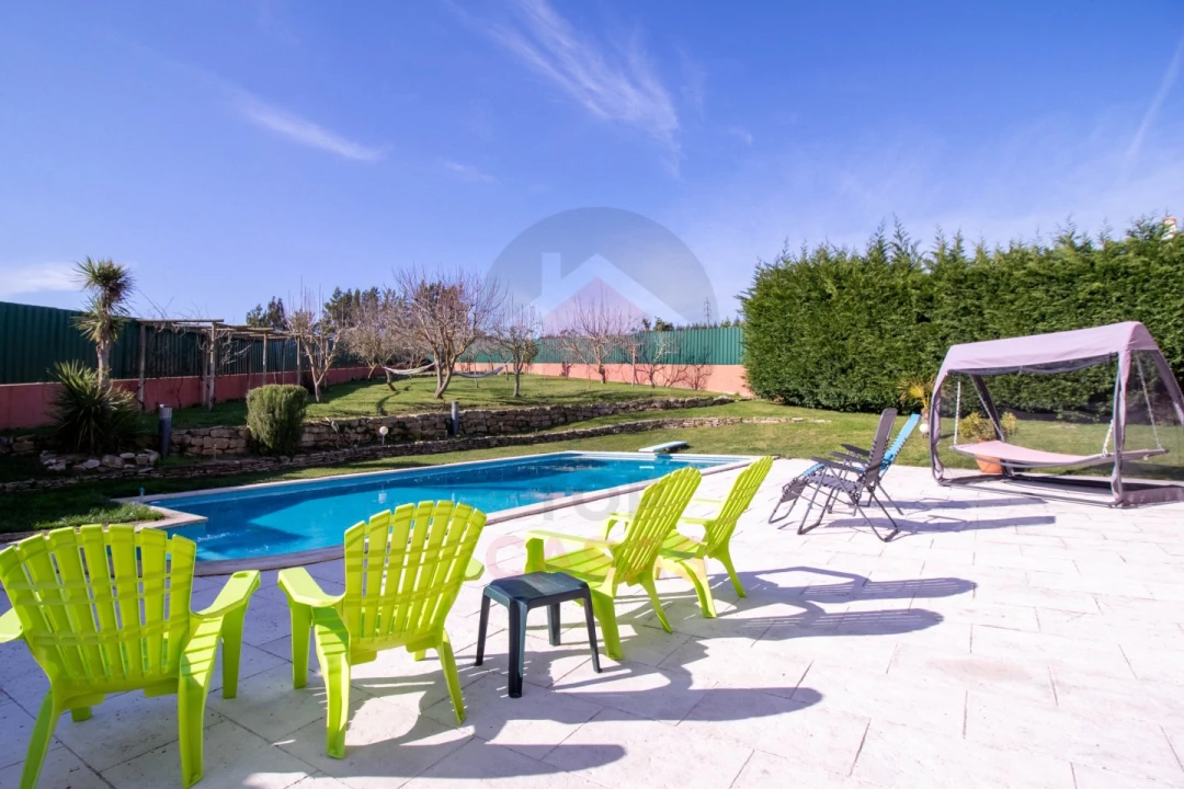 Moradia T5 para Venda em A dos Negros Foto 4