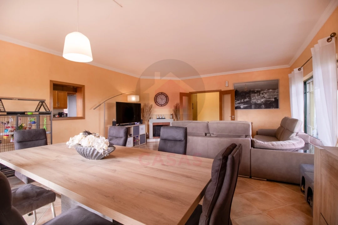 Moradia T5 para Venda em A dos Negros Foto 6