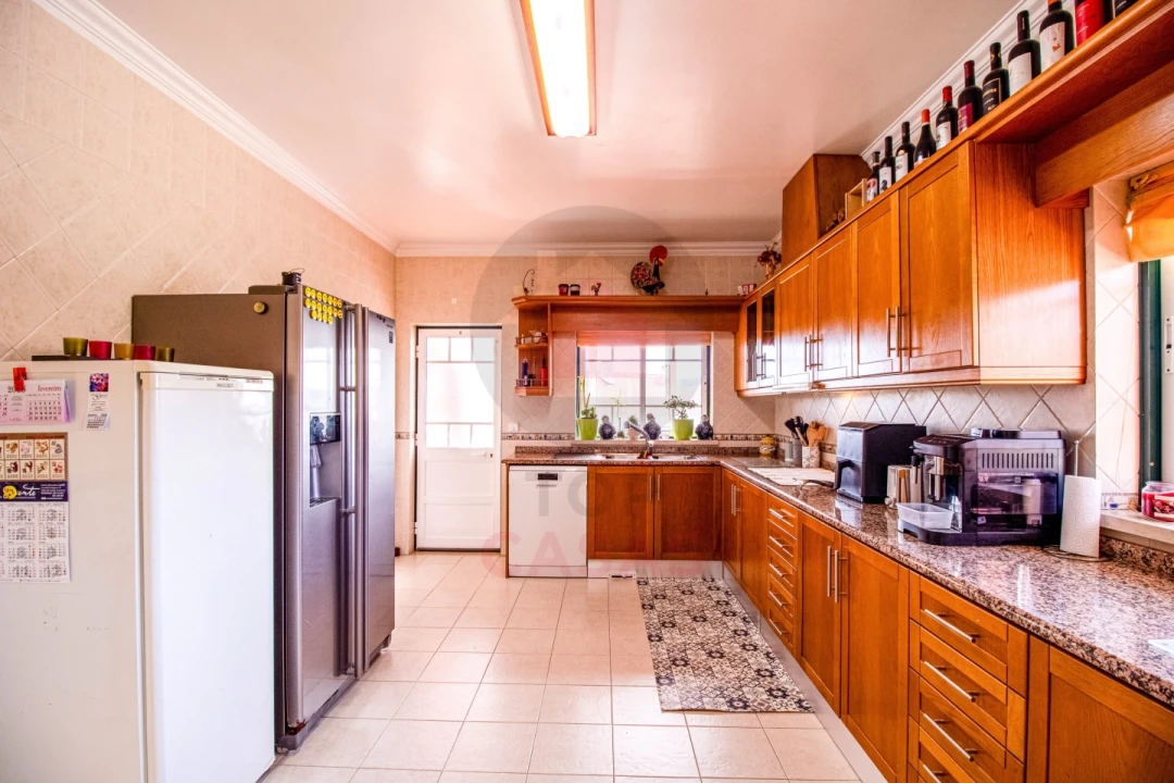 Moradia T5 para Venda em A dos Negros Foto 8