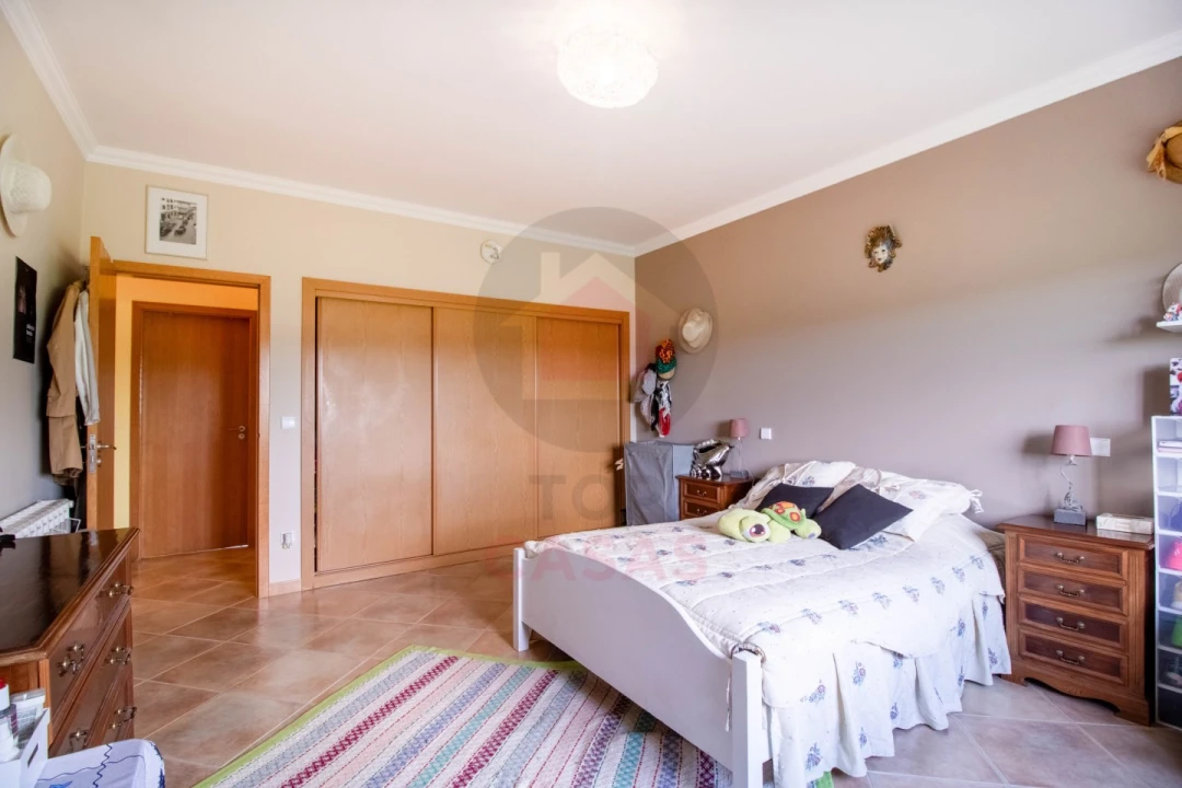 Moradia T5 para Venda em A dos Negros Foto 16