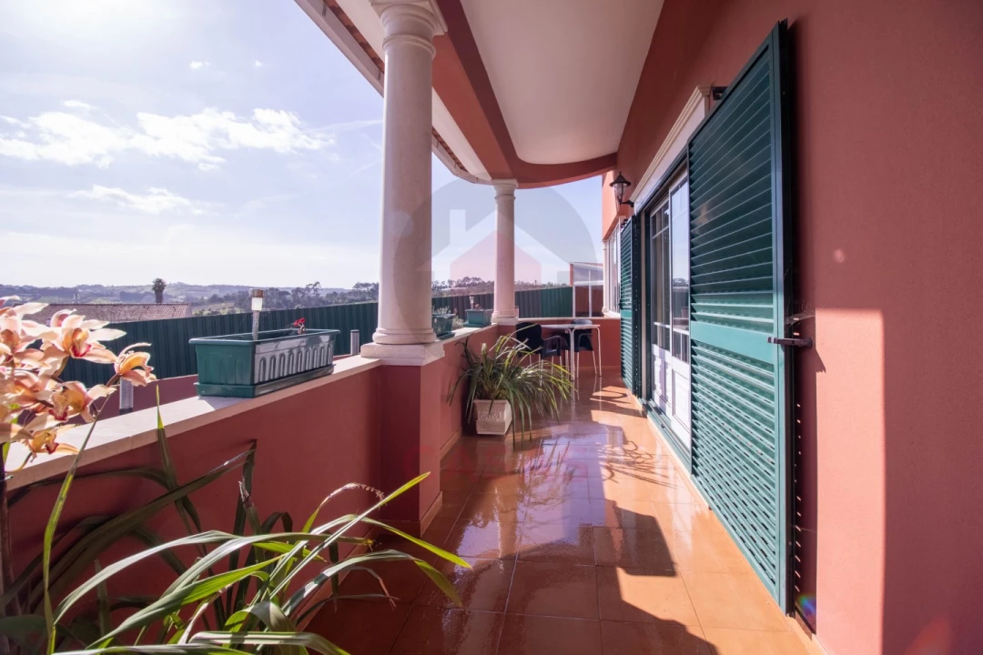 Moradia T5 para Venda em A dos Negros Foto 32