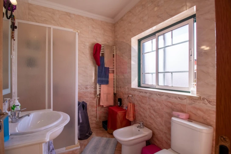 Moradia T5 para Venda em A dos Negros Foto 19