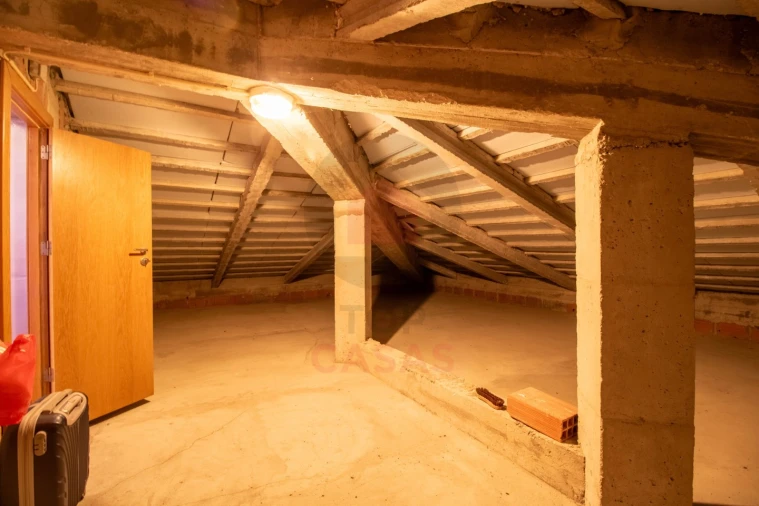 Moradia T5 para Venda em A dos Negros Foto 27